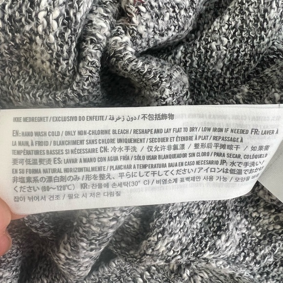 Hollister Long Sleeve Top - Picture 4 of 5